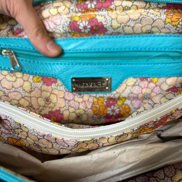 Blue purse  - Picture 5 of 8